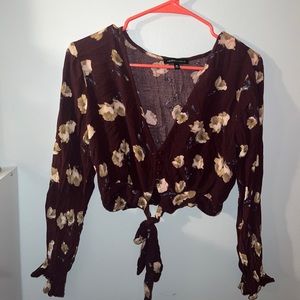 NWOT Medium Pacsun Kendal and Kylie crop top